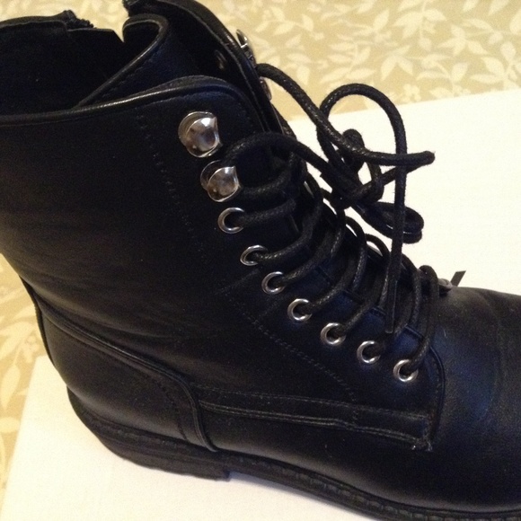 Non-leather black boots Lace up - Picture 5 of 7